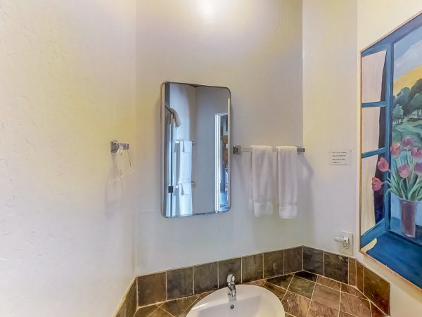 Sonoma County Home 984484