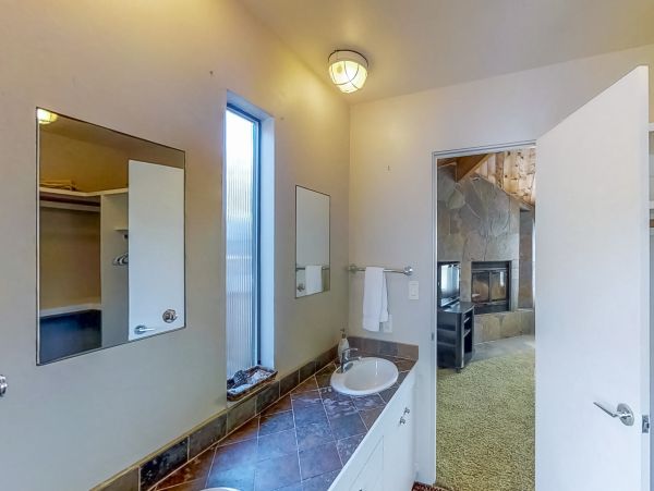 Sonoma County Home 984484