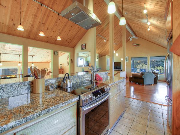 Sonoma County Home 984488