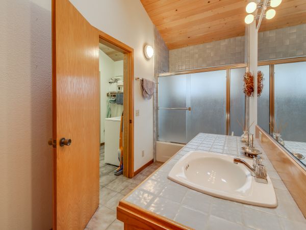 Sonoma County Home 984495