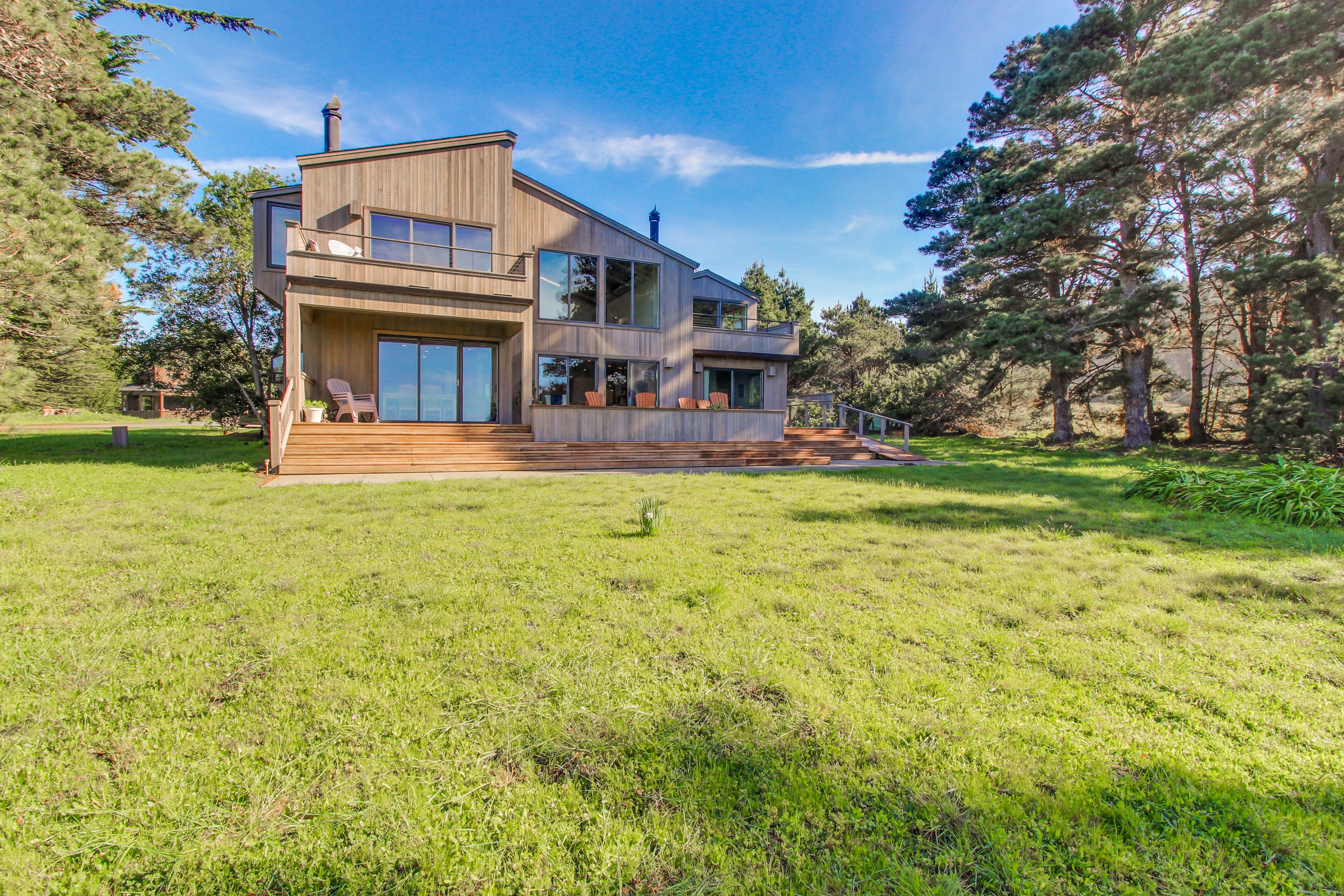 Sonoma County Home 984496