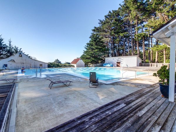 Sonoma County Home 984497