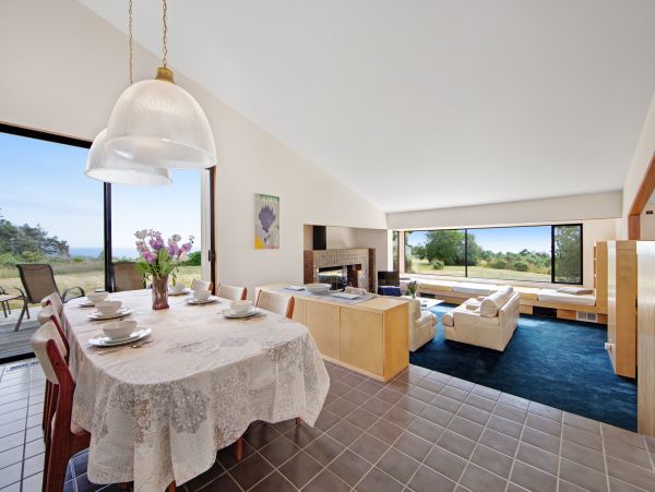 Sonoma County Home 984497