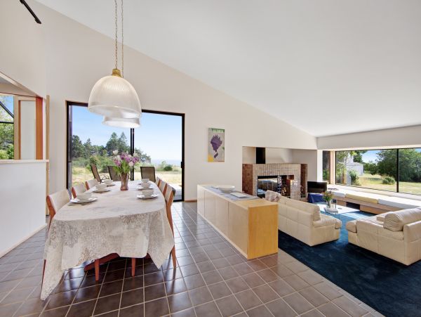 Sonoma County Home 984497