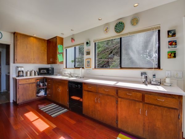 Sonoma County Home 984500