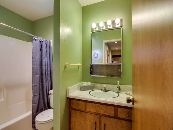 Sonoma County Home 984500