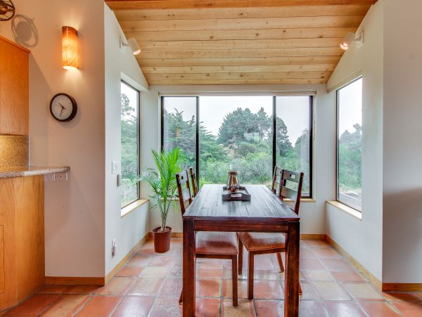 Sonoma County Home 984503