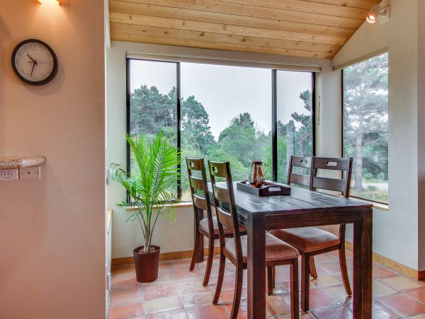 Sonoma County Home 984503