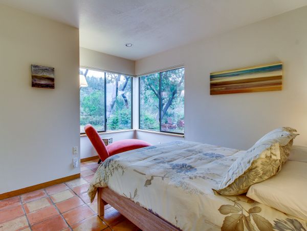 Sonoma County Home 984503