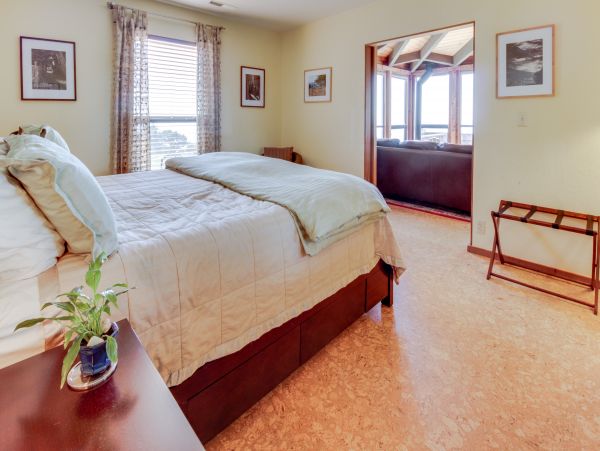 Sonoma County Home 984504
