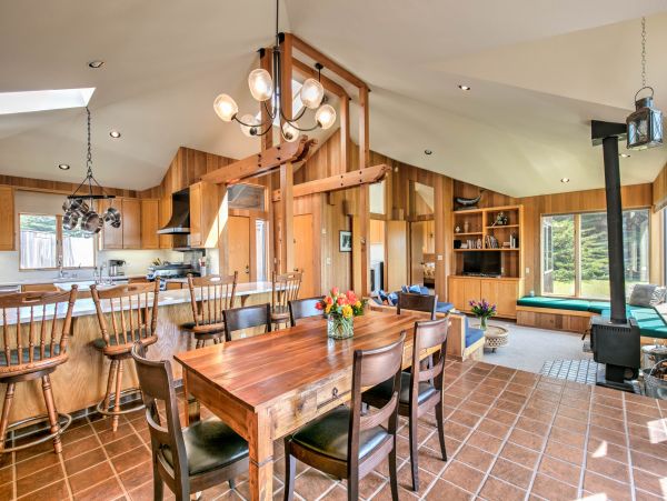 Sonoma County Home 984505