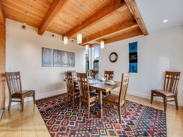 Sonoma County Home 984509