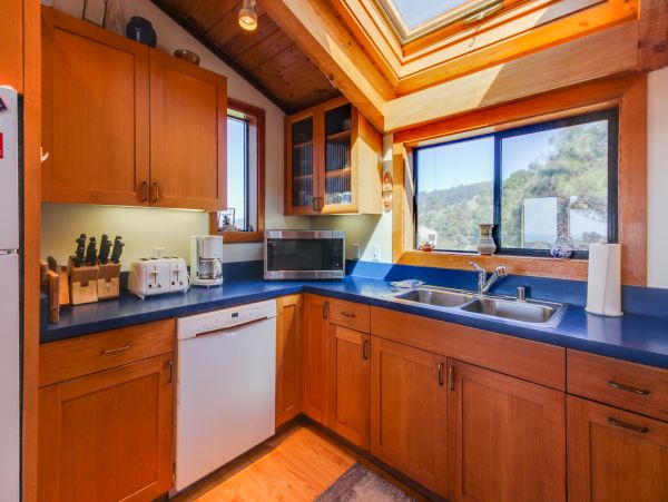 Sonoma County Home 984510