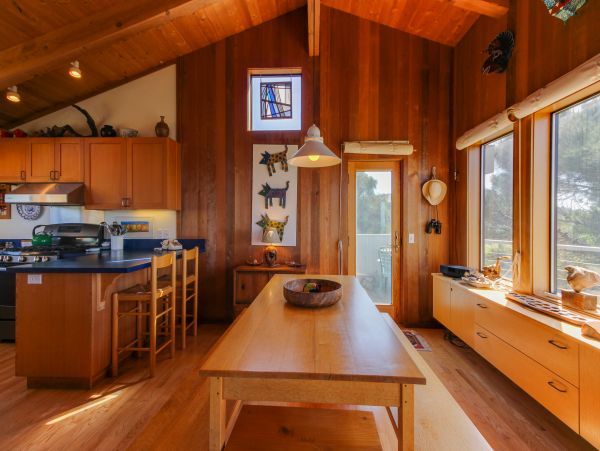 Sonoma County Home 984510