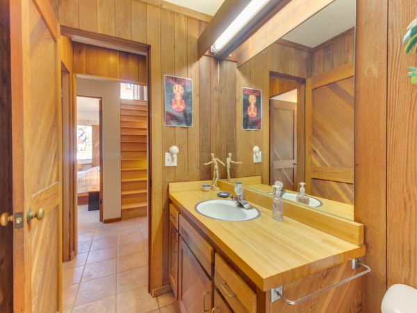 Sonoma County Home 984510