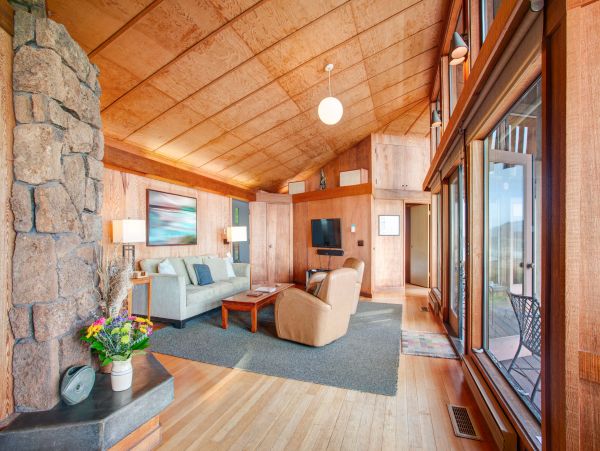 Sonoma County Home 984516