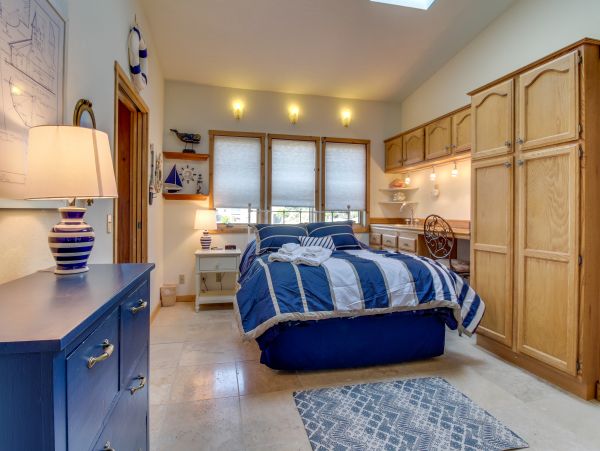 Sonoma County Home 984520