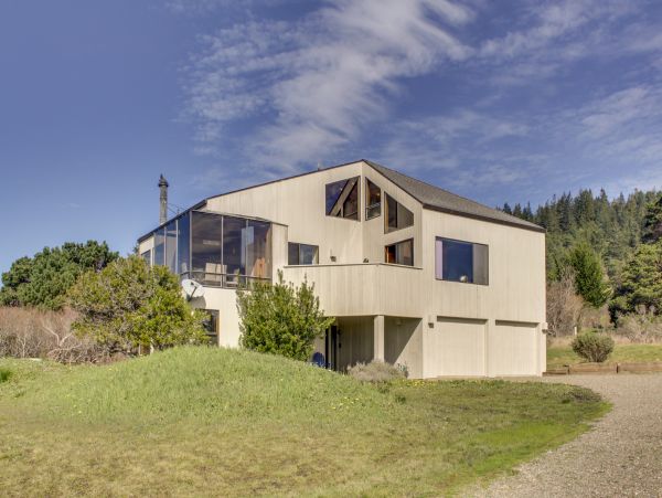 Sonoma County Home 984523
