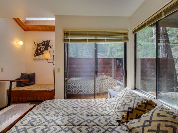 Sonoma County Home 984524