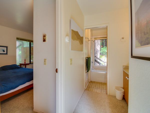 Sonoma County Home 984524