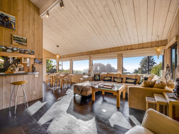 Sonoma County Home 984527