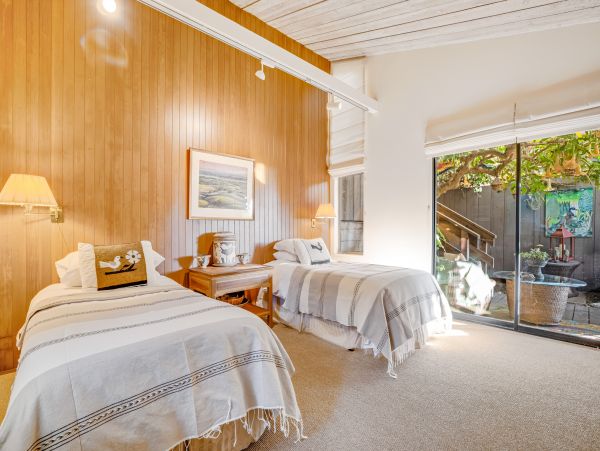Sonoma County Home 984527