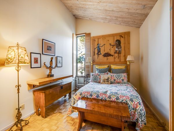 Sonoma County Home 984527