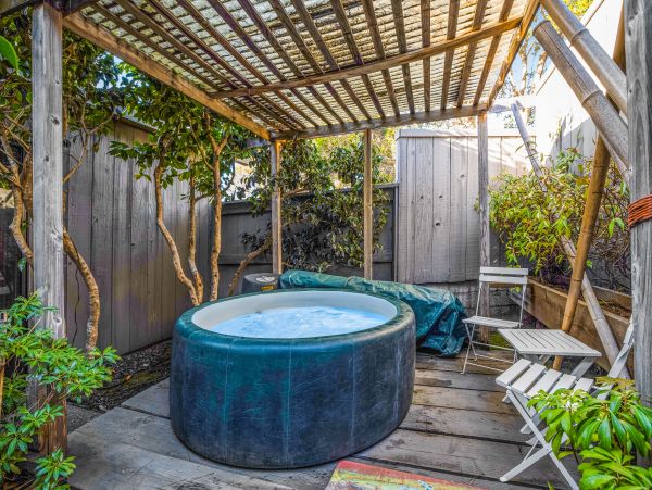 Sonoma County Home 984527