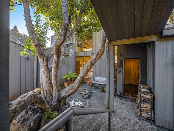 Sonoma County Home 984527