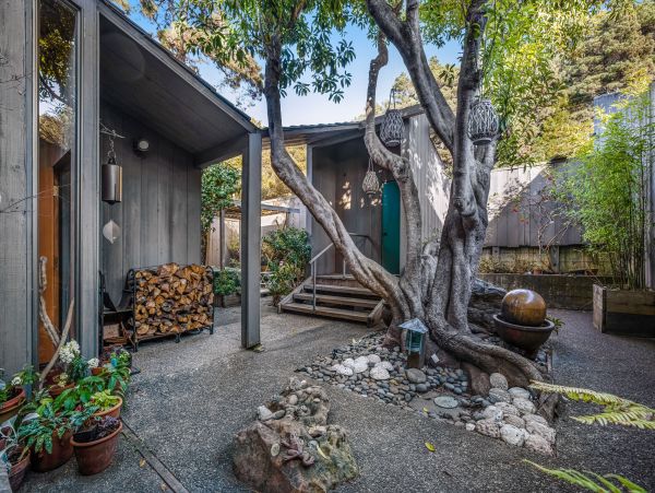Sonoma County Home 984527