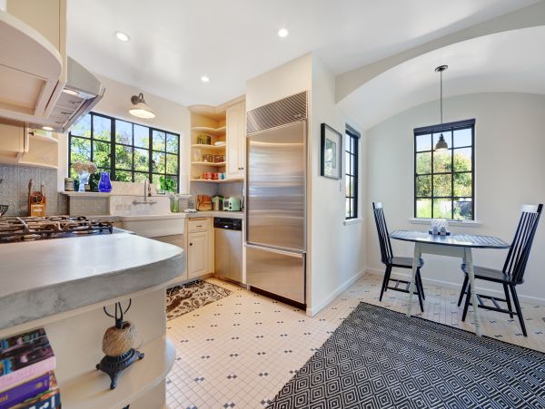 Sonoma County Home 984530