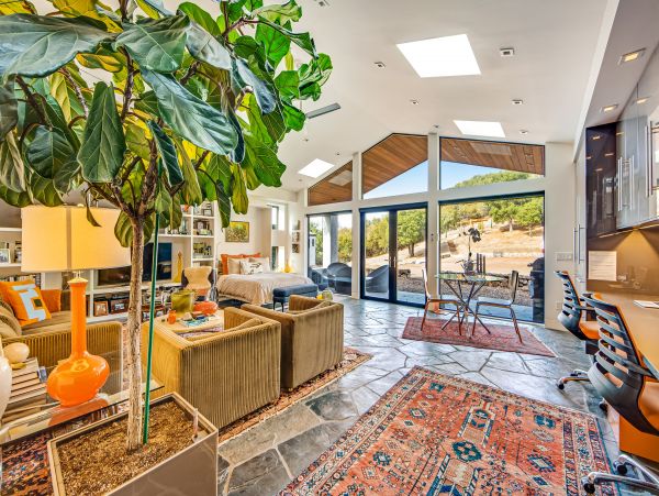 Sonoma County Home 984532