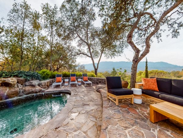Sonoma County Home 984533