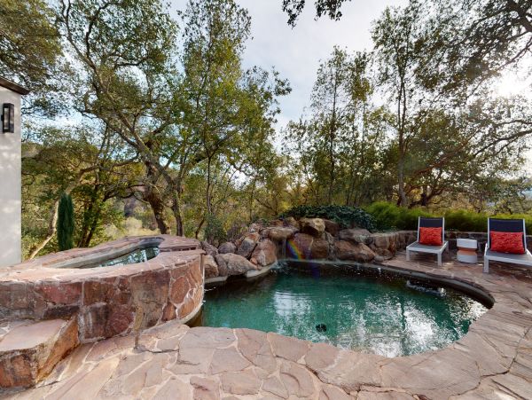 Sonoma County Home 984533