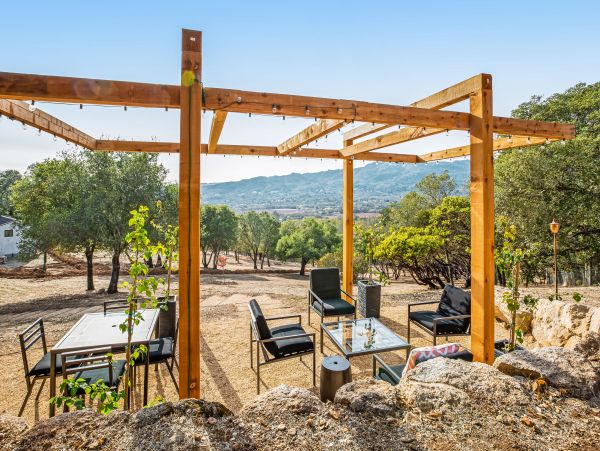 Sonoma County Home 984533