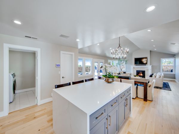 Sonoma County Home 984534