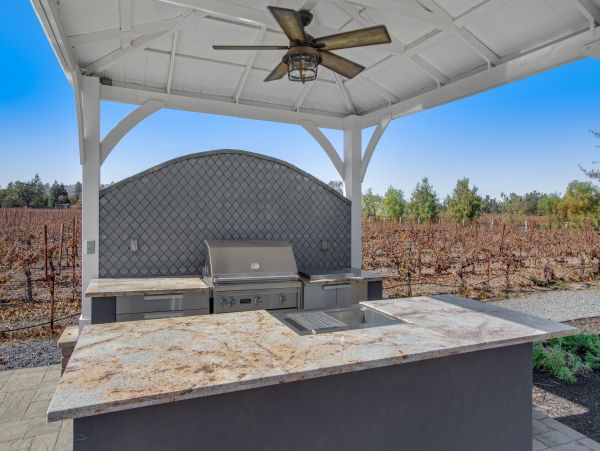 Sonoma County Home 984534