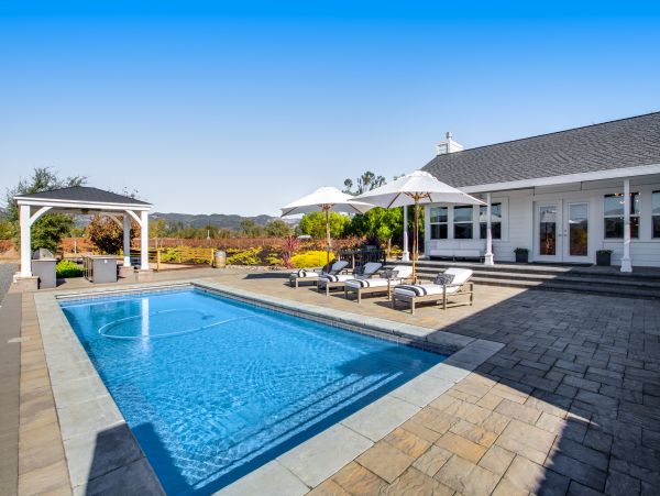 Sonoma County Home 984534