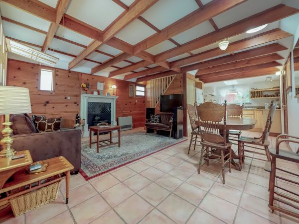 Sonoma County Home 984535