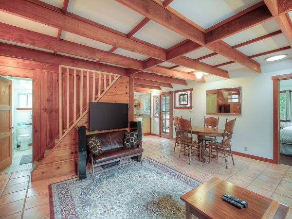 Sonoma County Home 984535