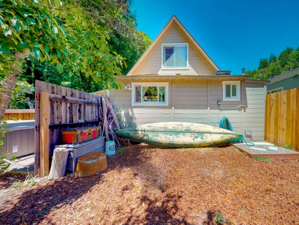 Sonoma County Home 984535
