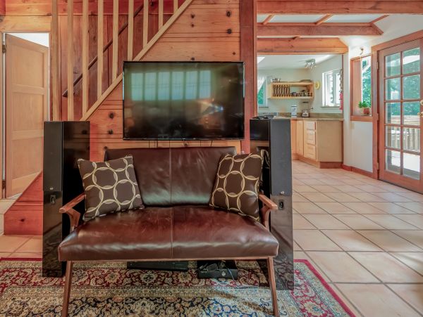 Sonoma County Home 984535