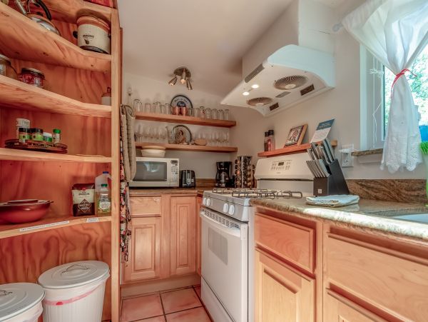 Sonoma County Home 984535