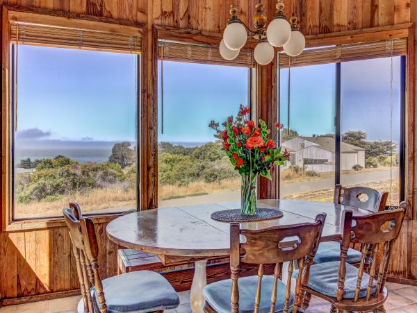 Sonoma County Home 984536