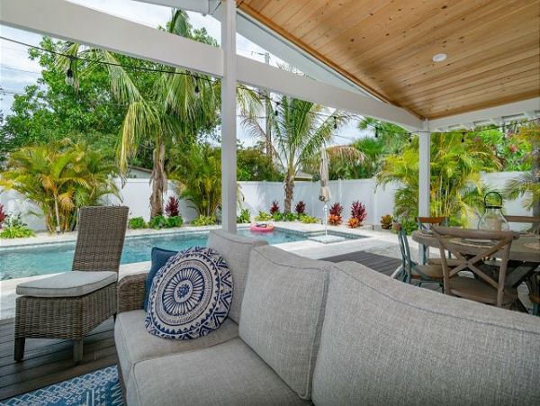 Holmes Beach Vacation Home Private Pool Short Walk To Beach