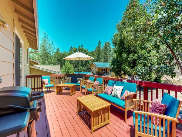 Yosemite Area Home 984546
