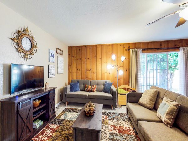Yosemite Area Home 984546