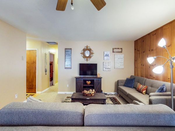 Yosemite Area Home 984546