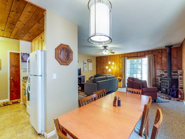 Yosemite Area Home 984546