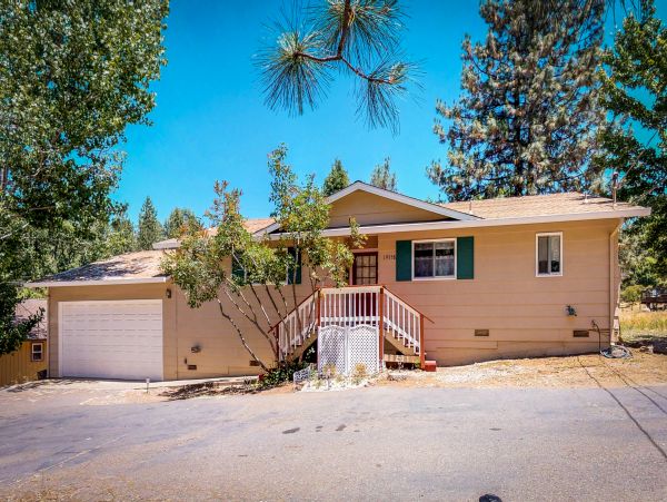 Yosemite Area Home 984546